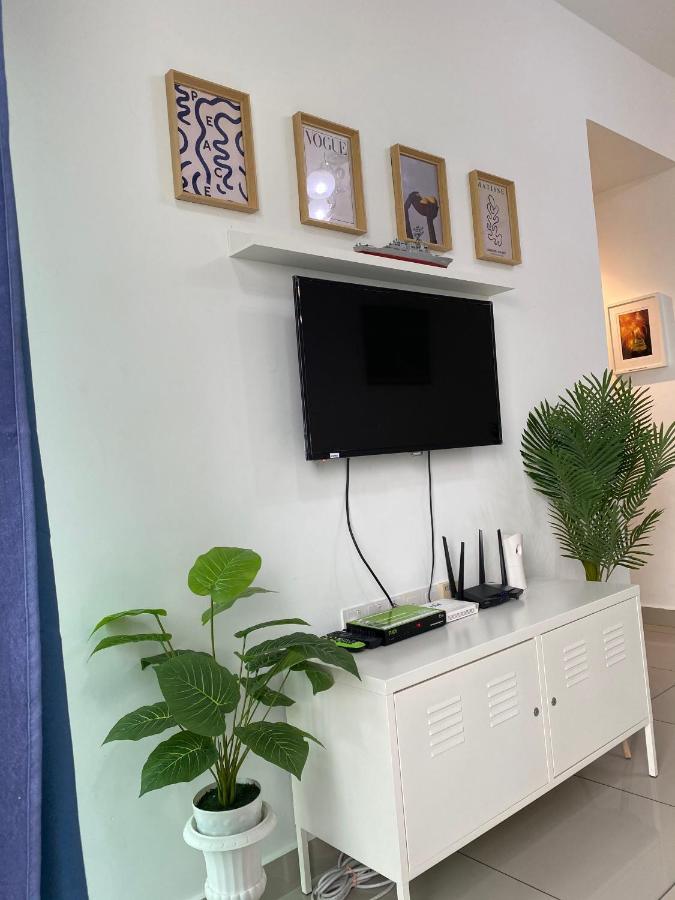 Bangi Almyra Suite Esterno foto