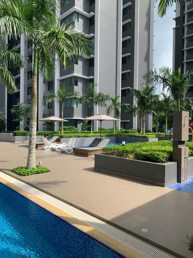 Bangi Almyra Suite Esterno foto
