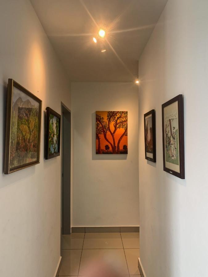 Bangi Almyra Suite Esterno foto