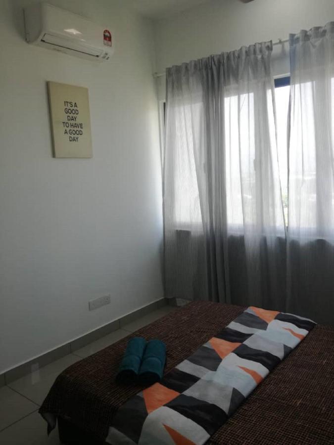 Bangi Almyra Suite Esterno foto