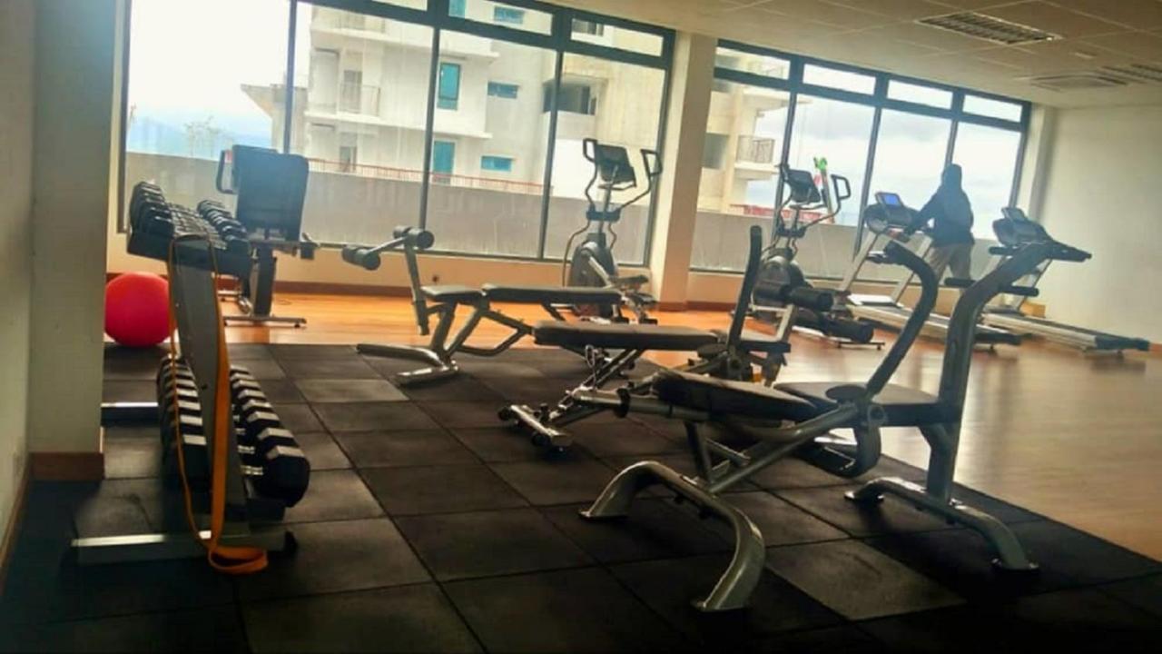 Bangi Almyra Suite Esterno foto